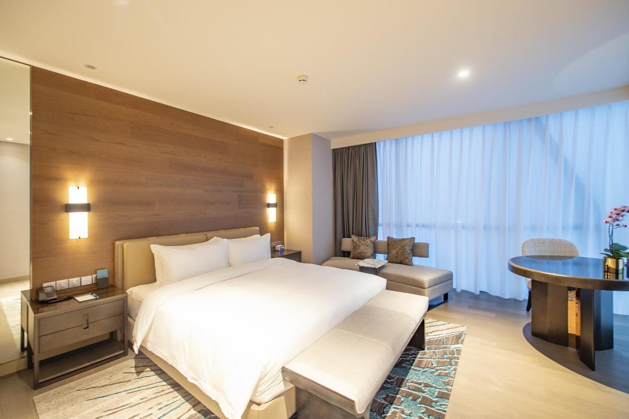 Hotel L+snow Supreme Shanghai
